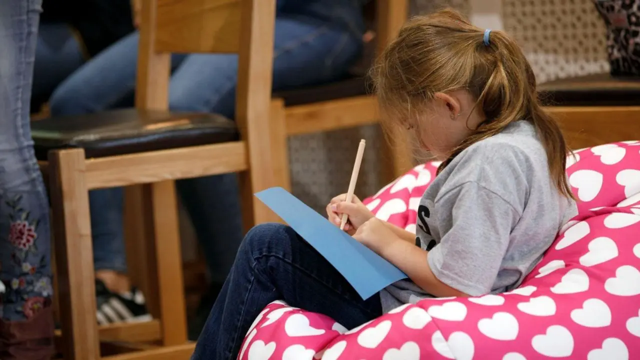 Helping bereaved children to return to school