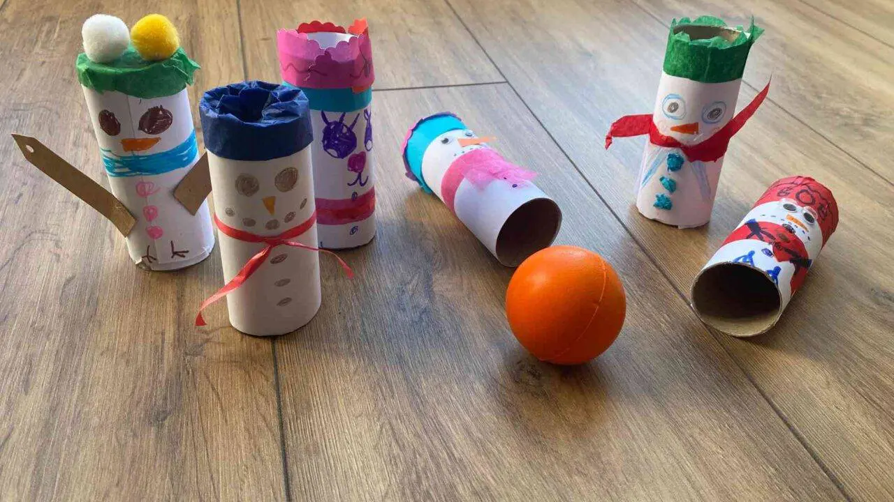 Snowmen strike activity