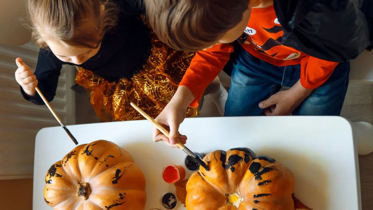 WAY Halloween post - children painting pumpkins